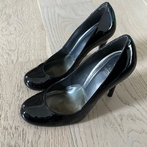 Stuart Weitzman Dolly - Picture 2 of 8